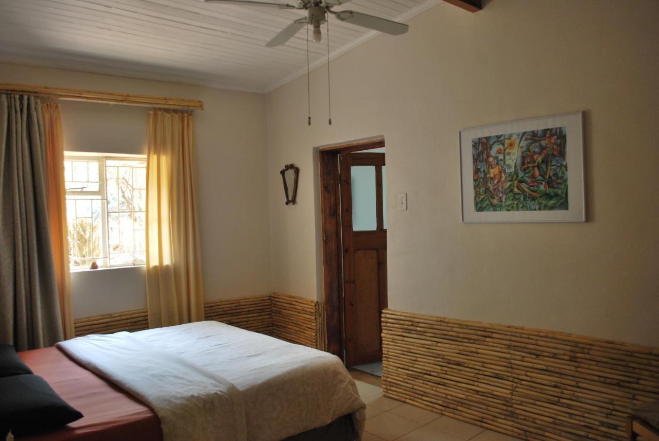 Amber Lagoon Backpackers Lodge Vleirivier Экстерьер фото